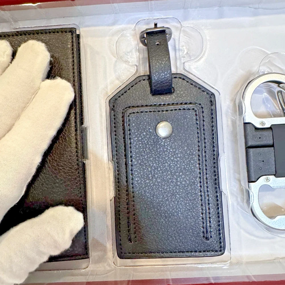 Perry Ellis Portfolio Men's Passport Case Luggage Tag Multifunctional Tool NIB
